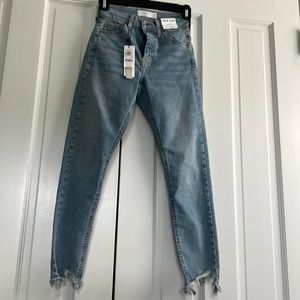 Top shop Jamie blue jeans in size 24